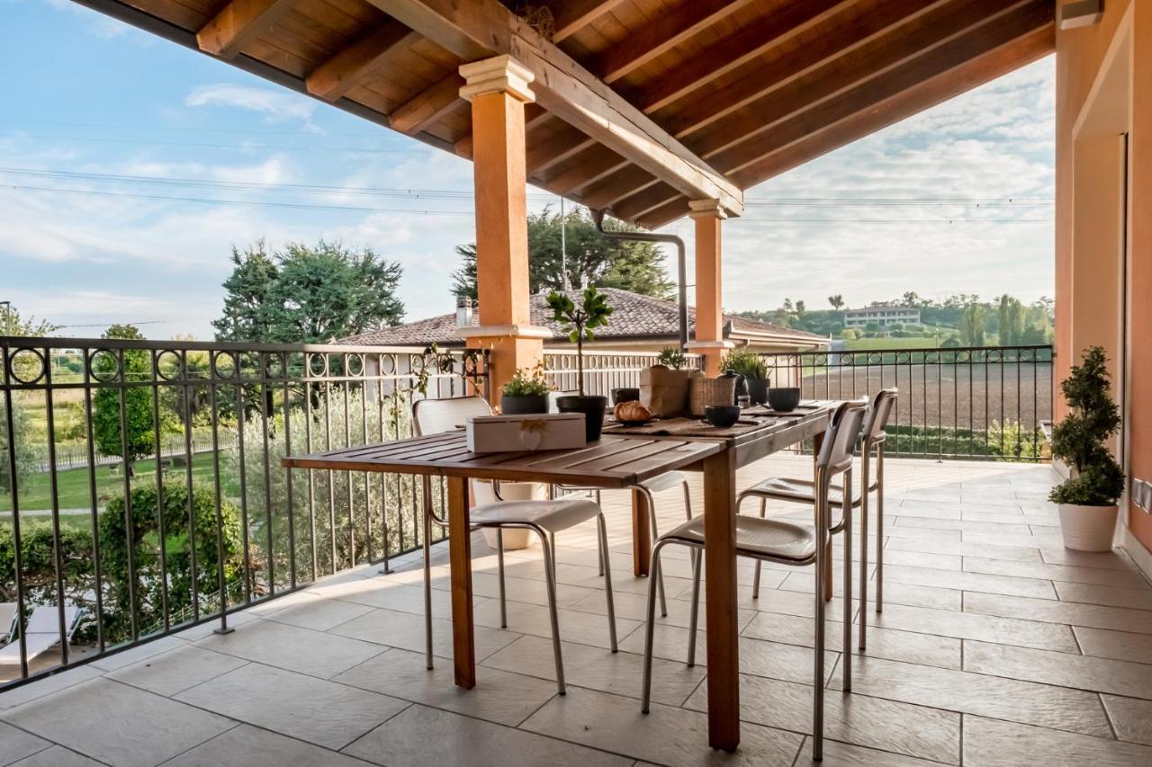 Residenza Oleandro Apartment Desenzano del Garda Luaran gambar