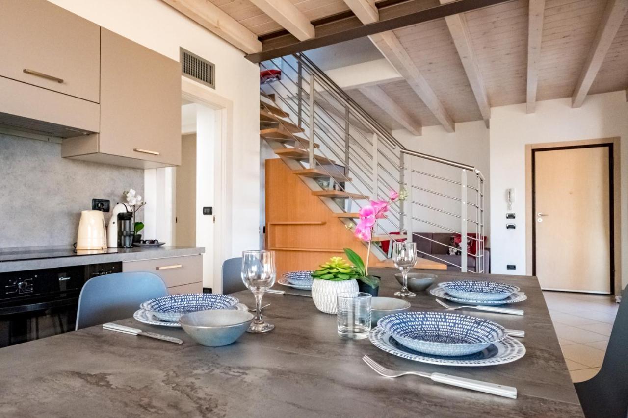 Residenza Oleandro Apartment Desenzano del Garda Luaran gambar