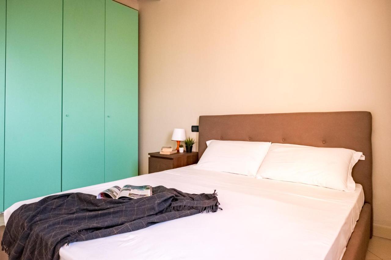 Residenza Oleandro Apartment Desenzano del Garda Luaran gambar