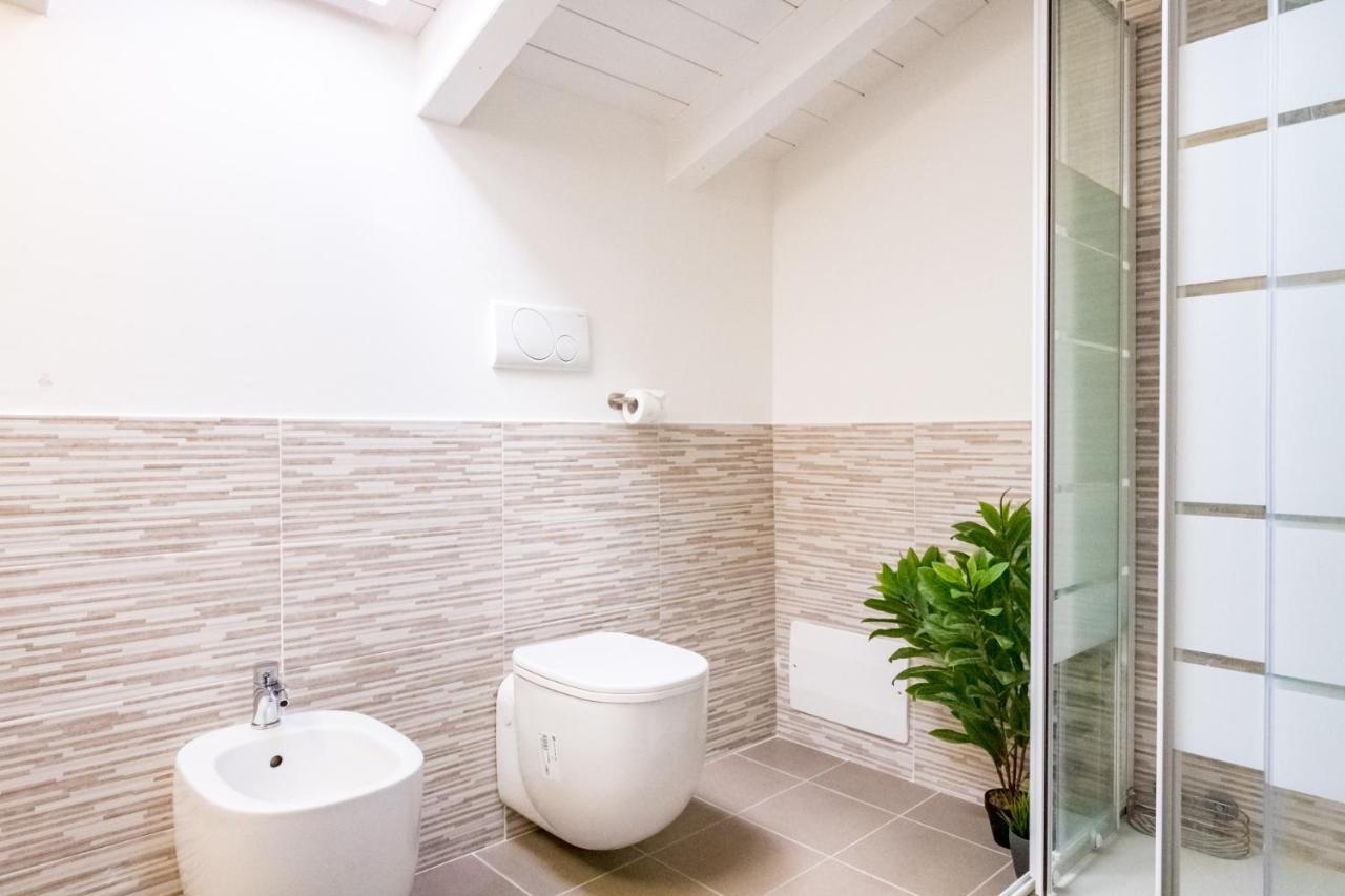 Residenza Oleandro Apartment Desenzano del Garda Luaran gambar